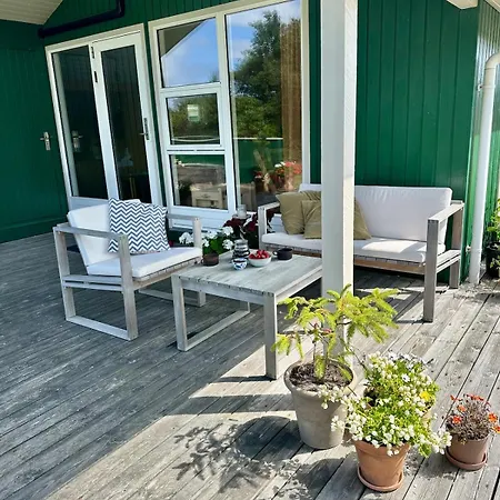Дом отдыха Modern With Wood-fired Hot Tub